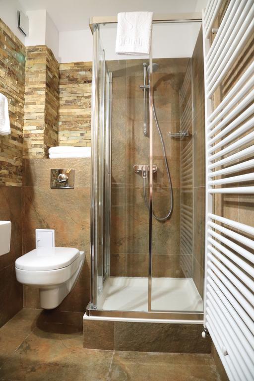 La Monitori Hotell Sinaia Rum bild