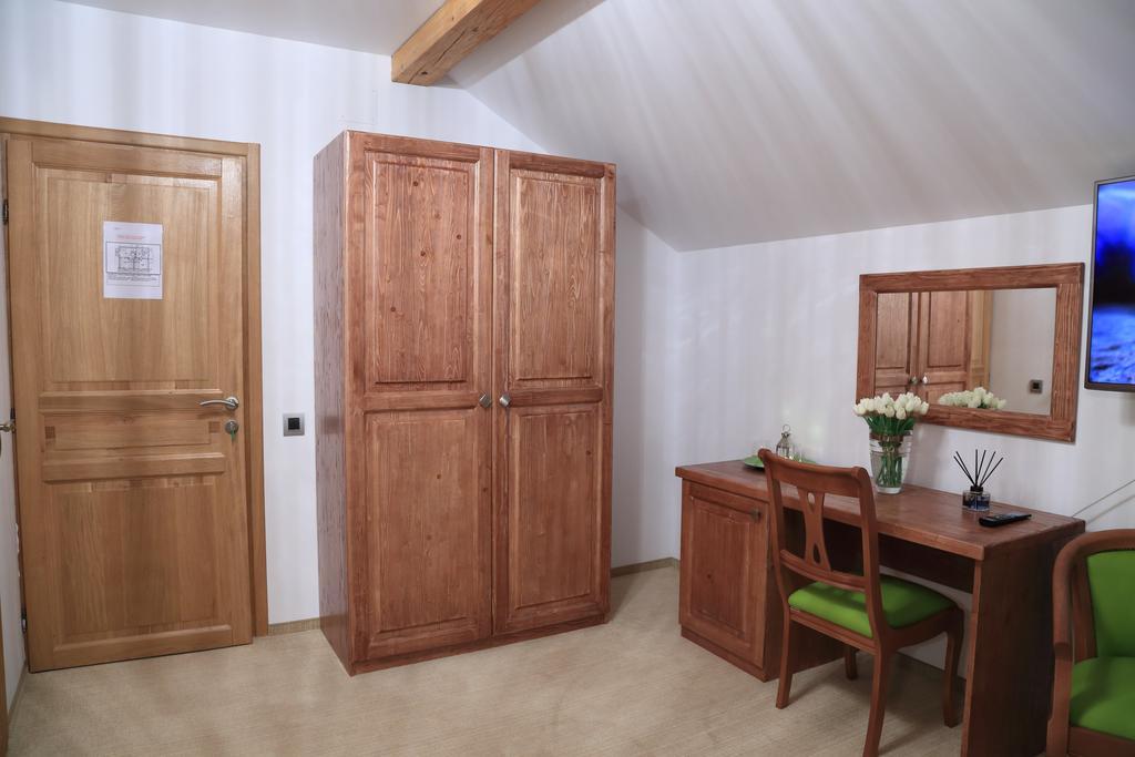 La Monitori Hotell Sinaia Rum bild