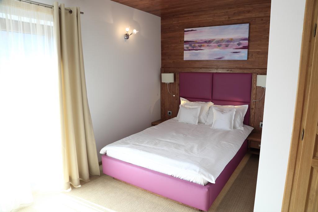 La Monitori Hotell Sinaia Rum bild