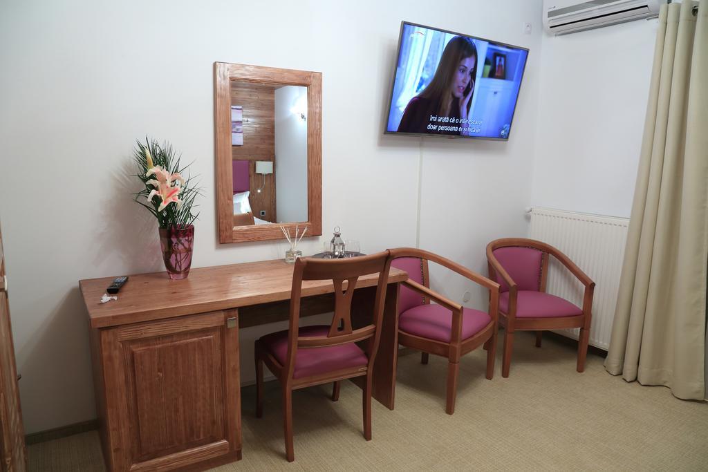 La Monitori Hotell Sinaia Rum bild