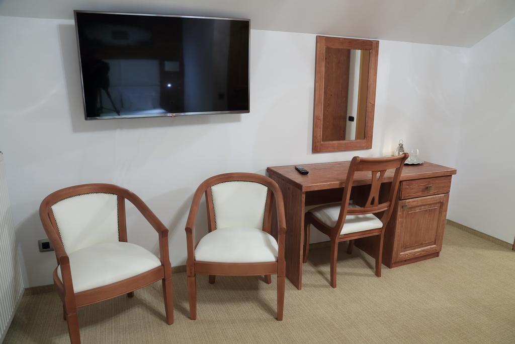La Monitori Hotell Sinaia Rum bild